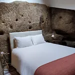 Casa Do Meio Em Quinta De Sao Pedro De Vir-a-corca * Monsanto