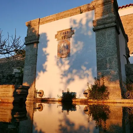 Casa de Campo Casa Do Meio Em Quinta De Sao Pedro De Vir-a-corca *