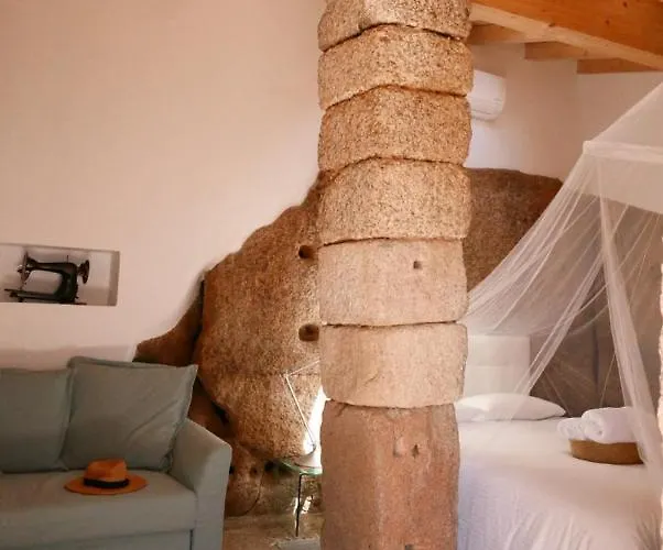 Casa Do Meio Em Quinta De Sao Pedro De Vir-a-corca מונסנטו