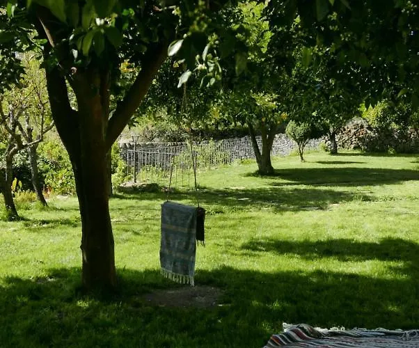 Casa Do Meio Em Quinta De Sao Pedro De Vir-a-corca מונסנטו